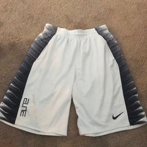Men’s Nike Elite Shorts